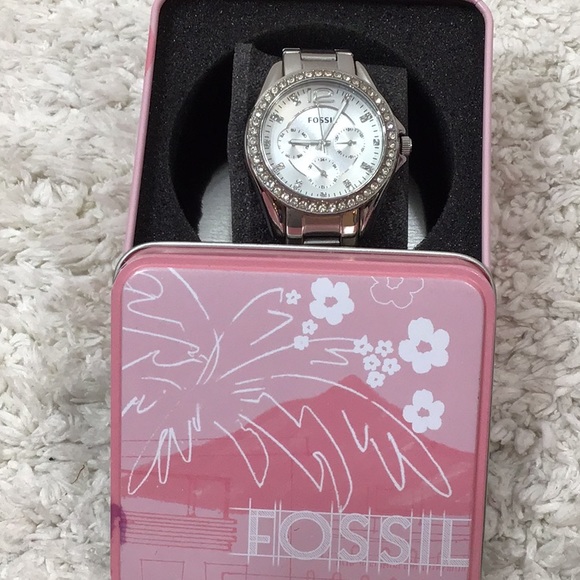 Fossil Accessories - Fossil Riley multifunction silver bracelet watch